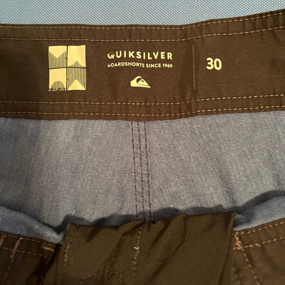 Quicksilver swim trunks - Picture 3 of 3